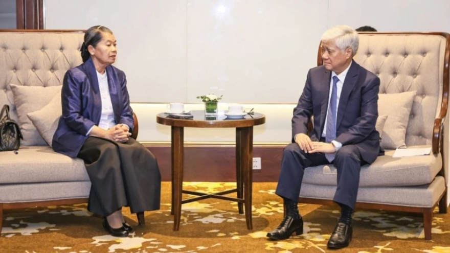 Front leader receives Cambodian People's Party delegation